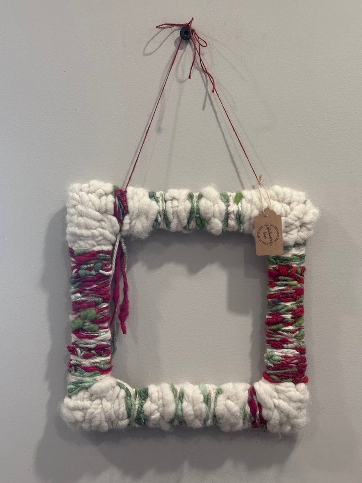 Holiday woven wreaths
